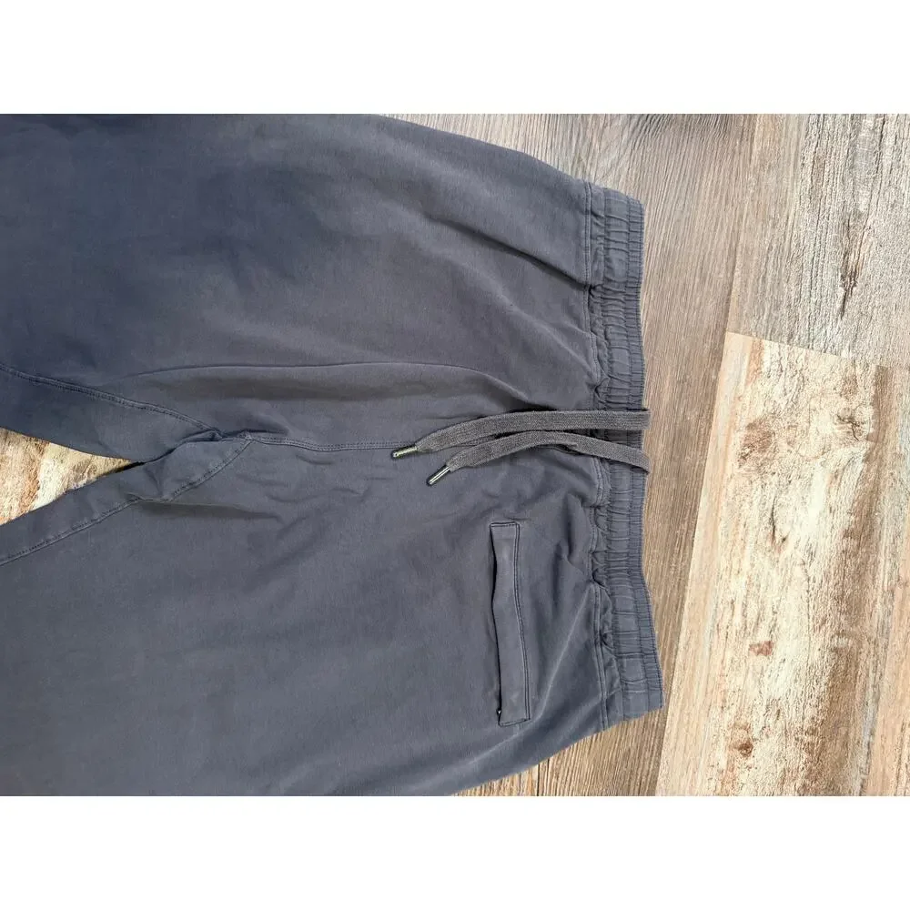 Good Man men's gray joggers in size Medium EUC athletic lounge pants
